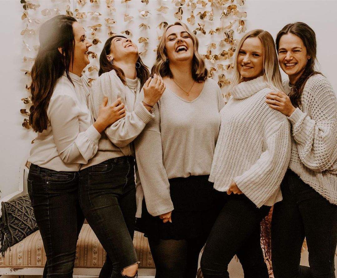 MIET ME AT THE WEDDING glamy